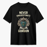 Gordon Ancient Tartan Crest 2D T-shirt - Never Underestimate Style
