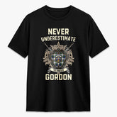 Gordon Dress Modern Tartan Crest 2D T-shirt - Never Underestimate Style