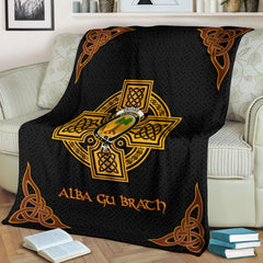 Crosbie (or Crosby) Crest Premium Blanket - Black Celtic Cross Style