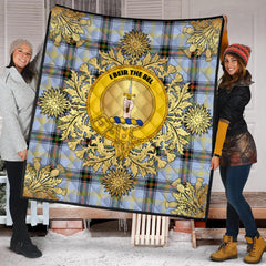 Bell of the Borders Tartan Crest Premium Quilt - Gold Thistle Style