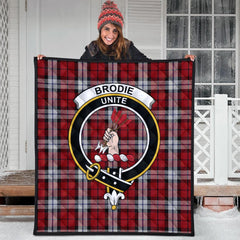 Brodie Dress Tartan Crest Quilt