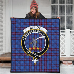 Elliot Modern Tartan Crest Quilt