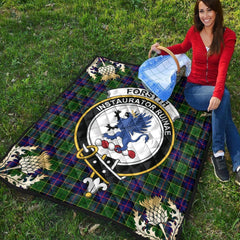 Forsyth Modern Tartan Crest Premium Quilt - Gold Thistle Style