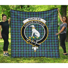Hunter Ancient Tartan Crest Quilt
