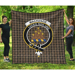 MacKenzie Hunting Tartan Crest Quilt