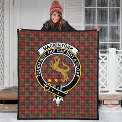 MacKintosh Hunting Weathered Tartan Crest Quilt