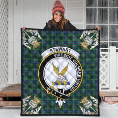 Stewart Hunting Modern Tartan Crest Premium Quilt - Gold Thistle Style