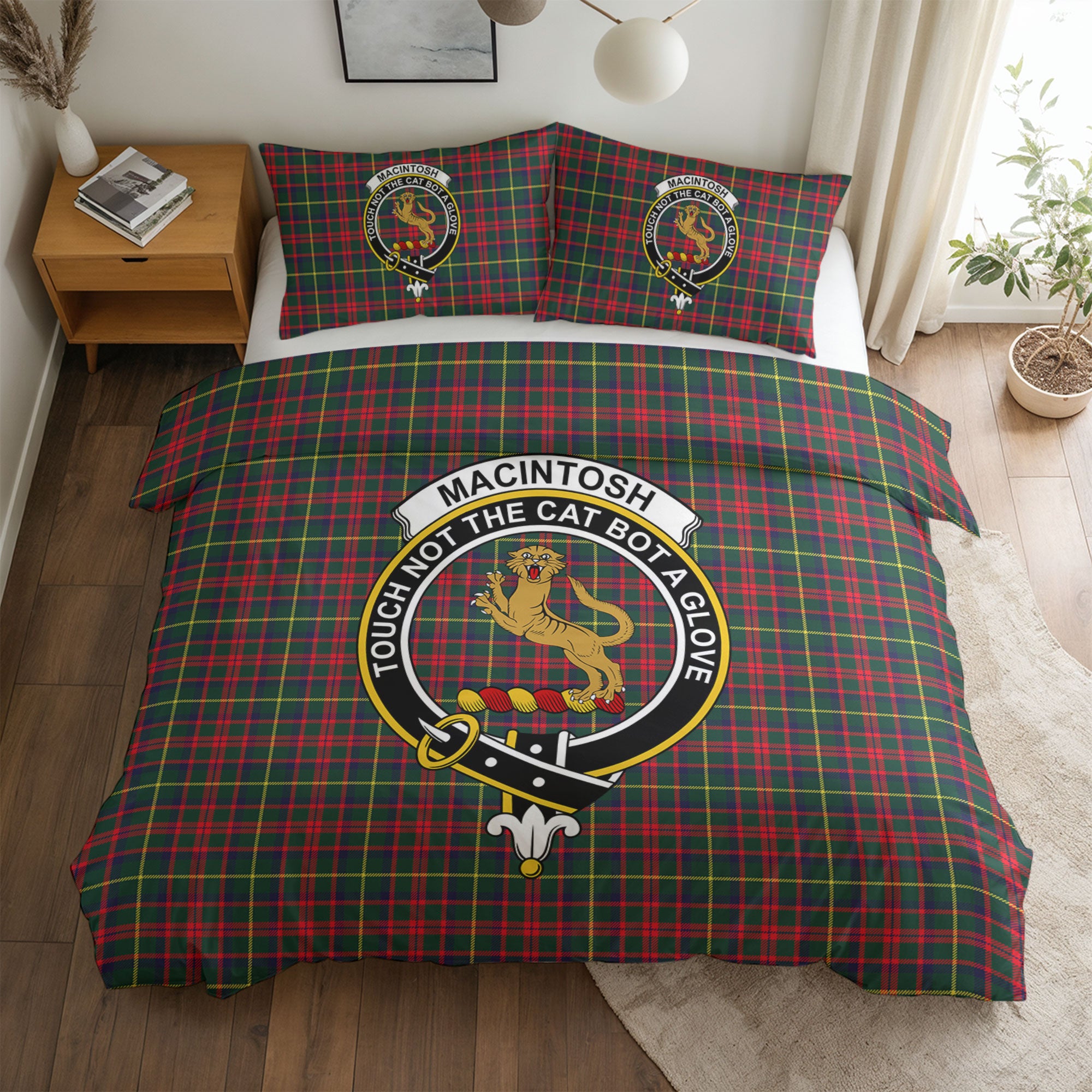 MacIntosh Hunting Modern Tartan Crest Bedding Set