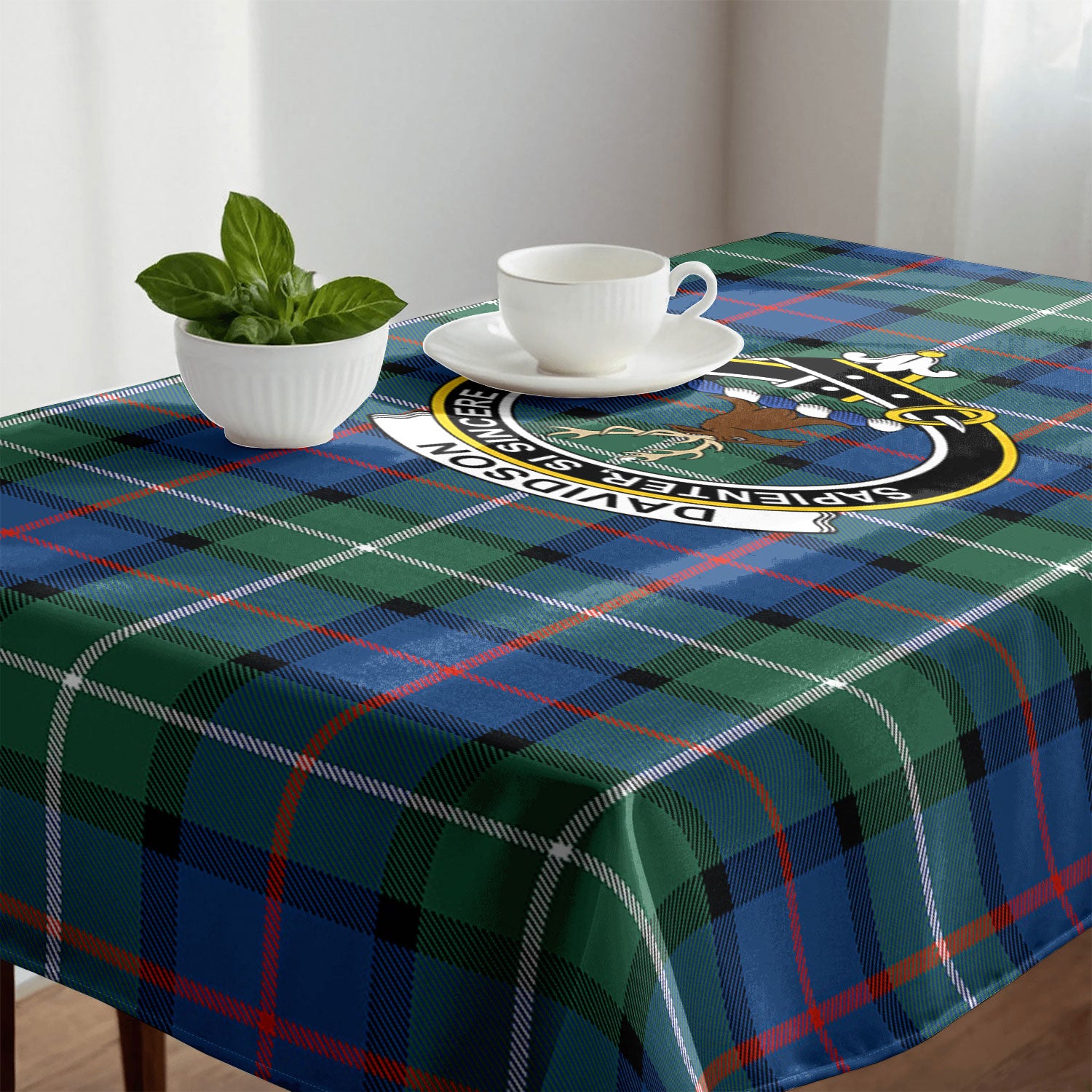Davidson of Tulloch Tartan Crest Tablecloth