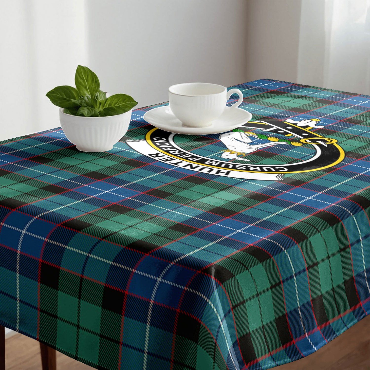 Hunter Ancient Tartan Crest Tablecloth