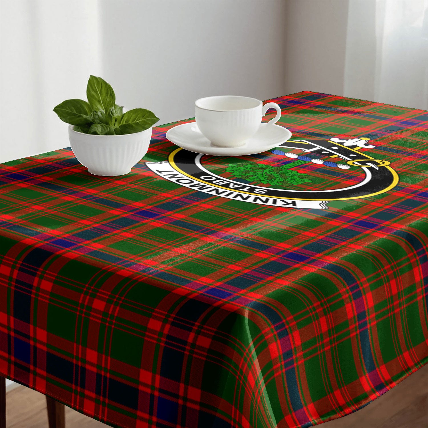 Kinninmont Tartan Crest Tablecloth