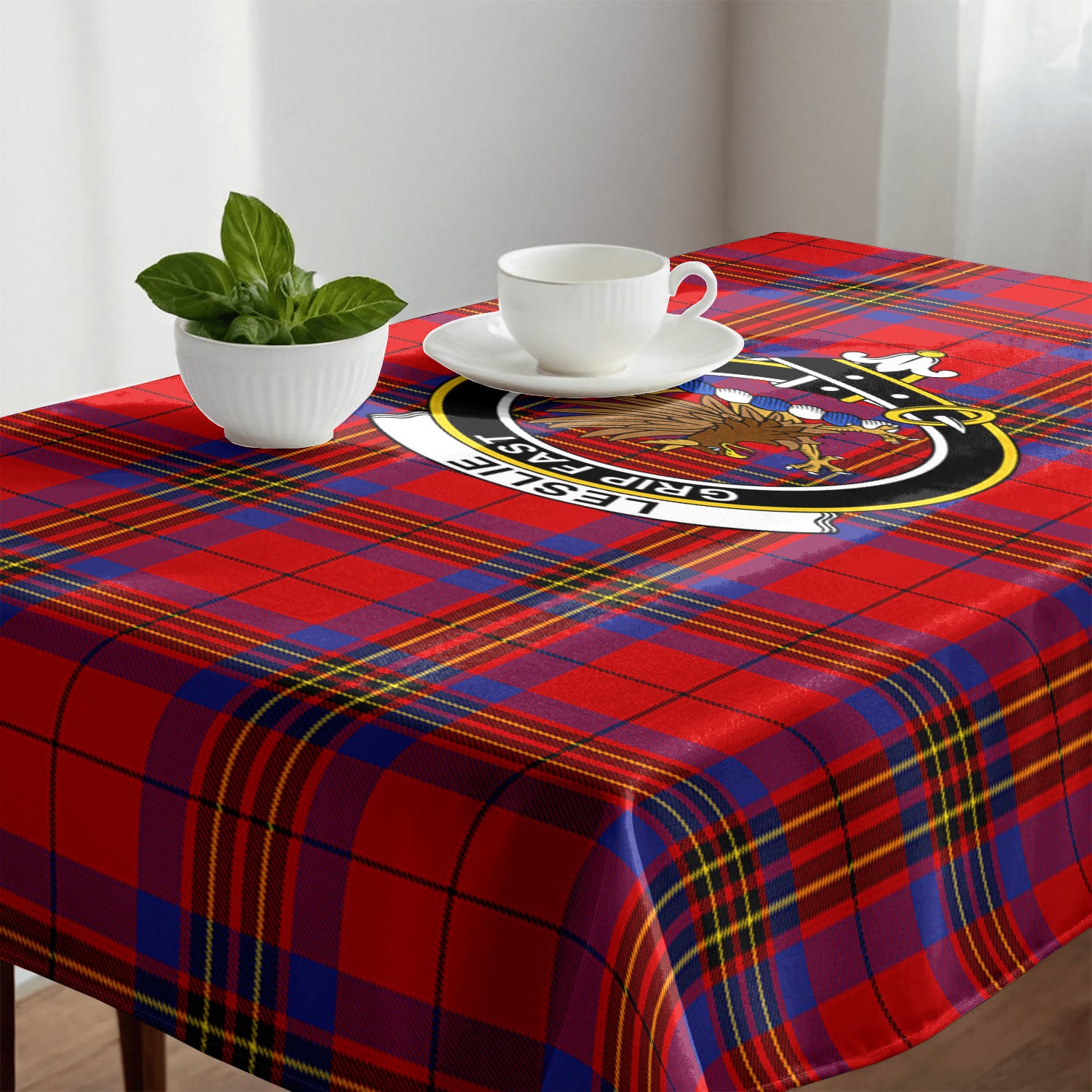Leslie Modern Tartan Crest Tablecloth