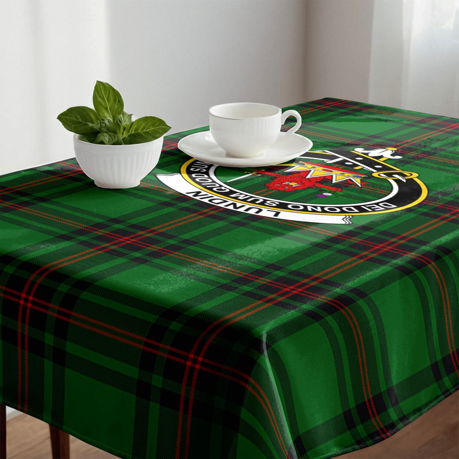 Lundin Tartan Crest Tablecloth