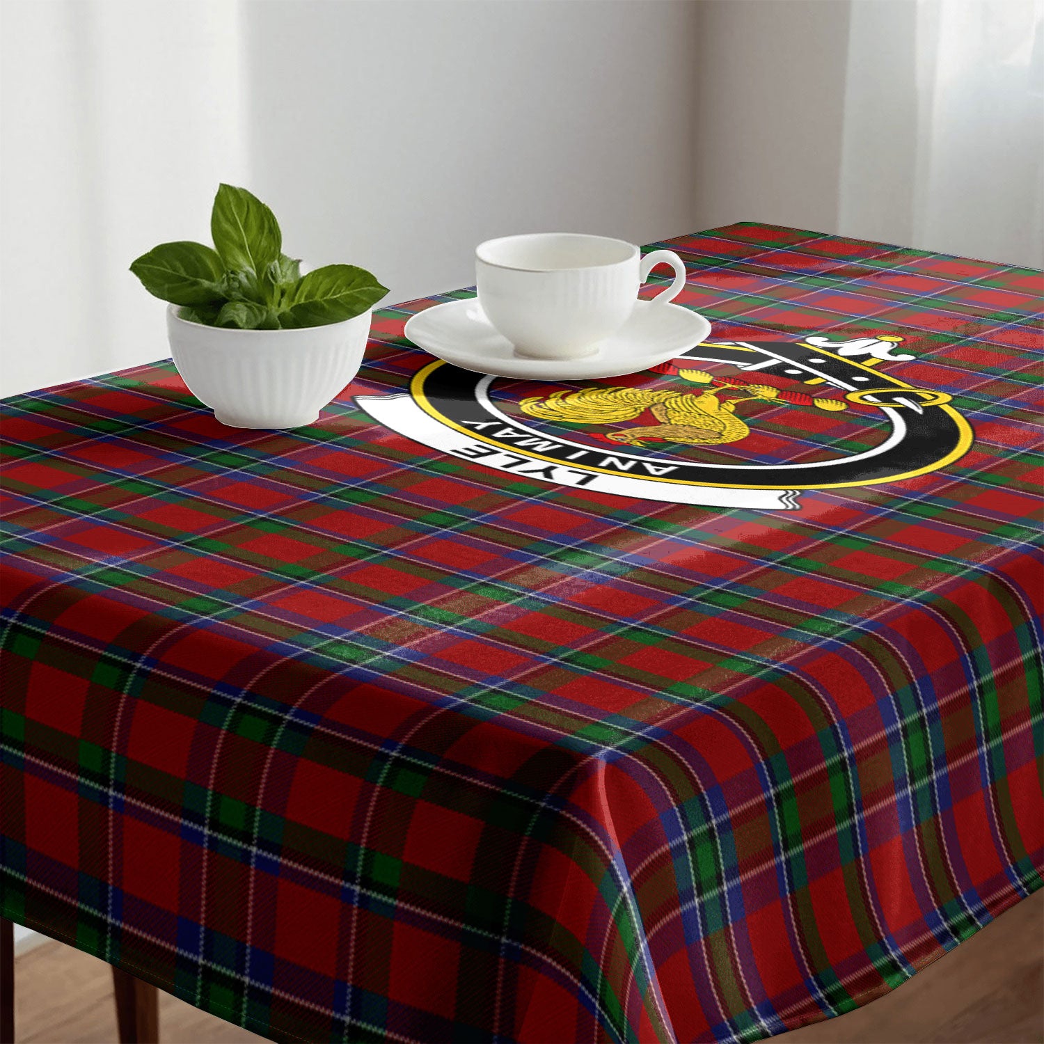 Lyle Tartan Crest Tablecloth