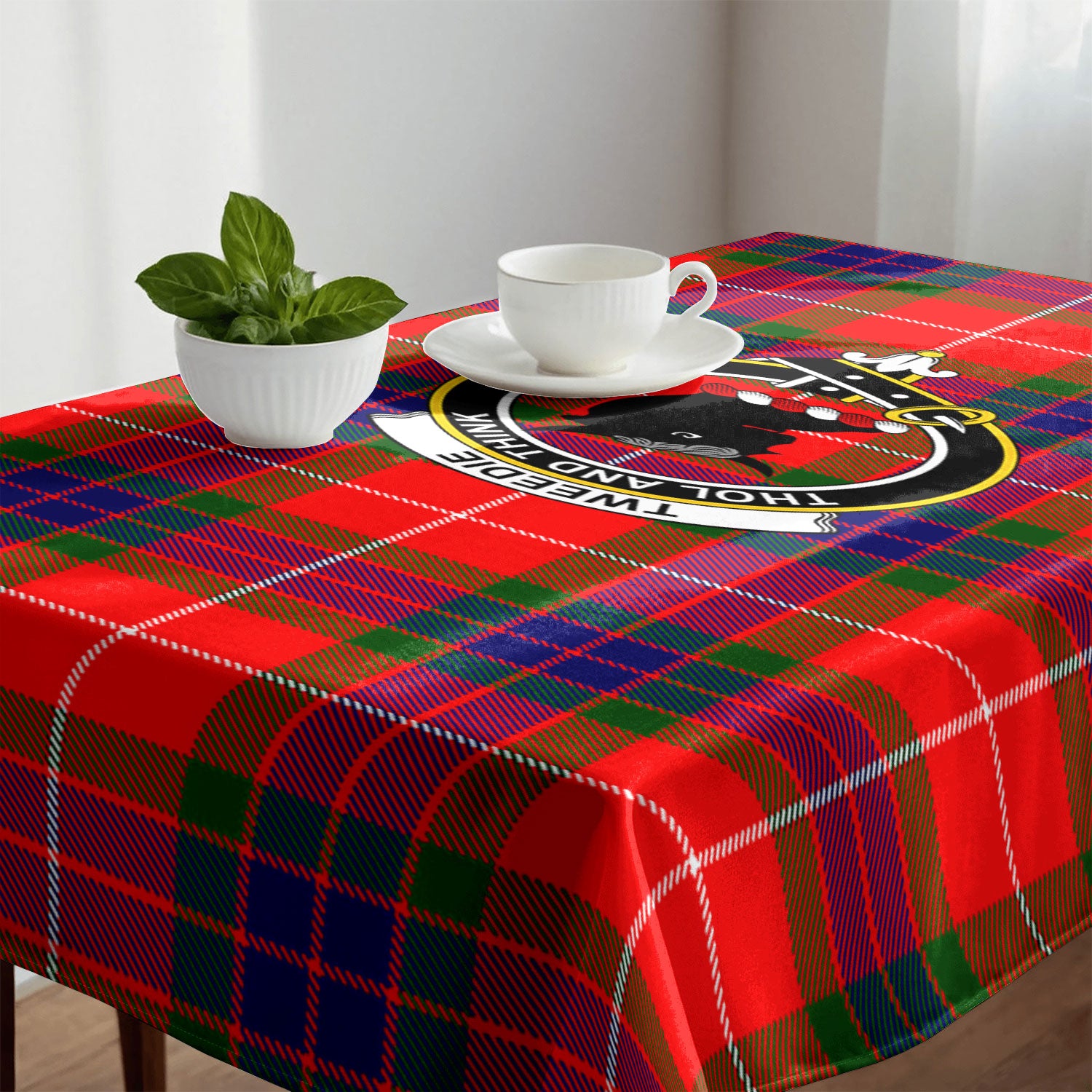Tweedie Tartan Crest Tablecloth