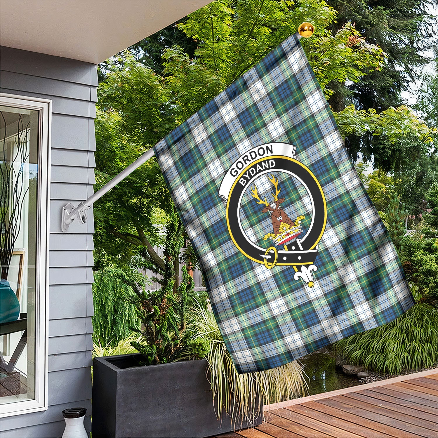 Gordon Dress Ancient Tartan Crest Garden Flag