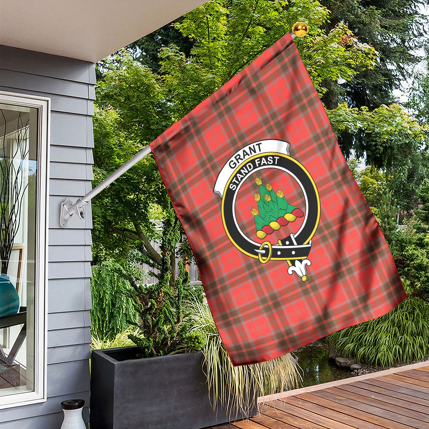 Grant Weathered  Tartan Crest Garden Flag