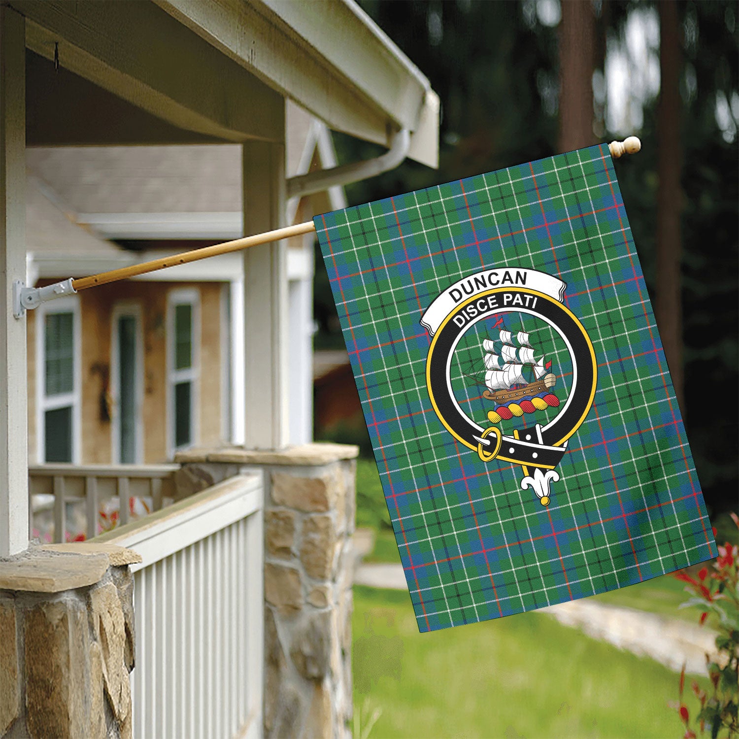 Duncan Ancient Tartan Crest Garden Flag