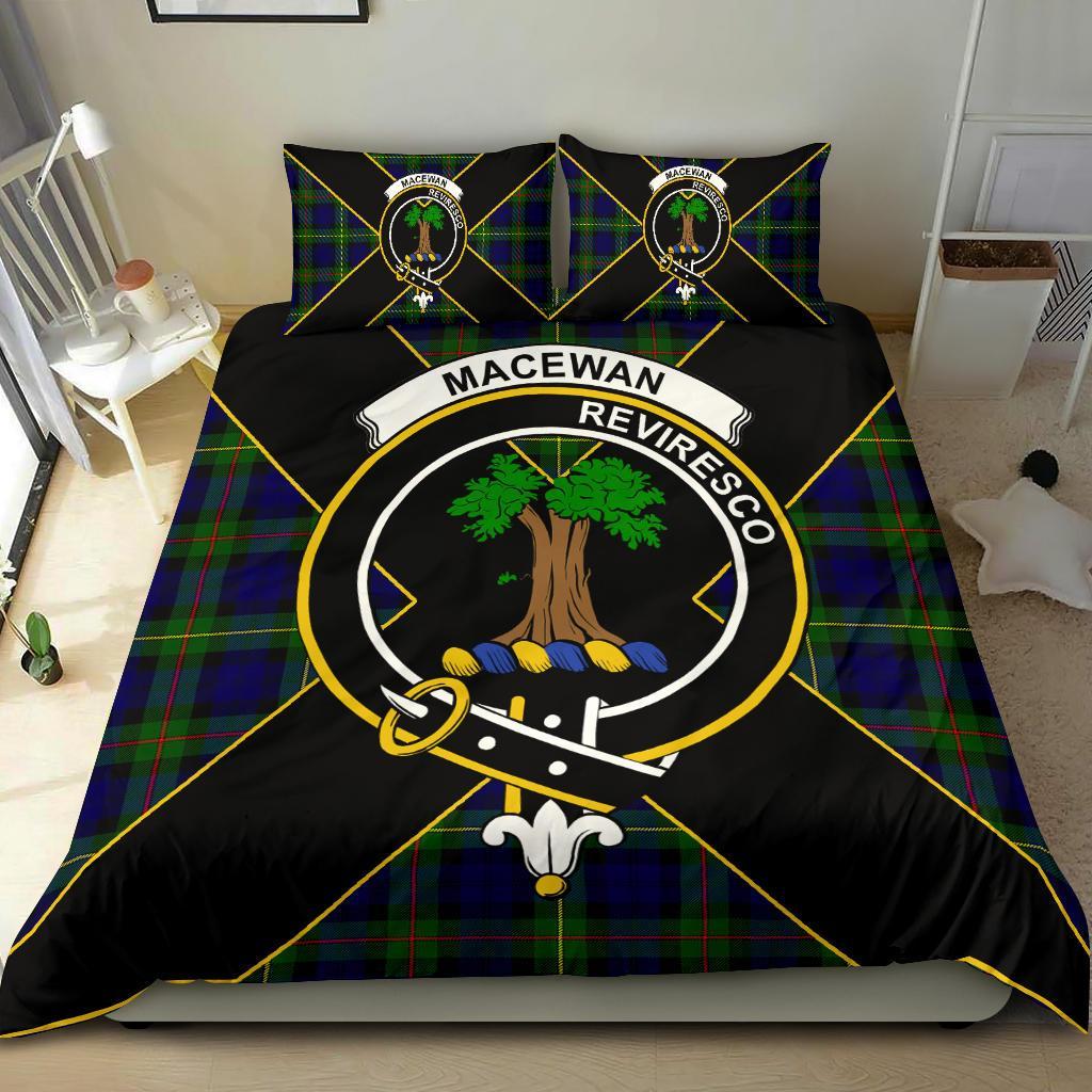 MacEwen Tartan Crest Bedding Set - Luxury Style