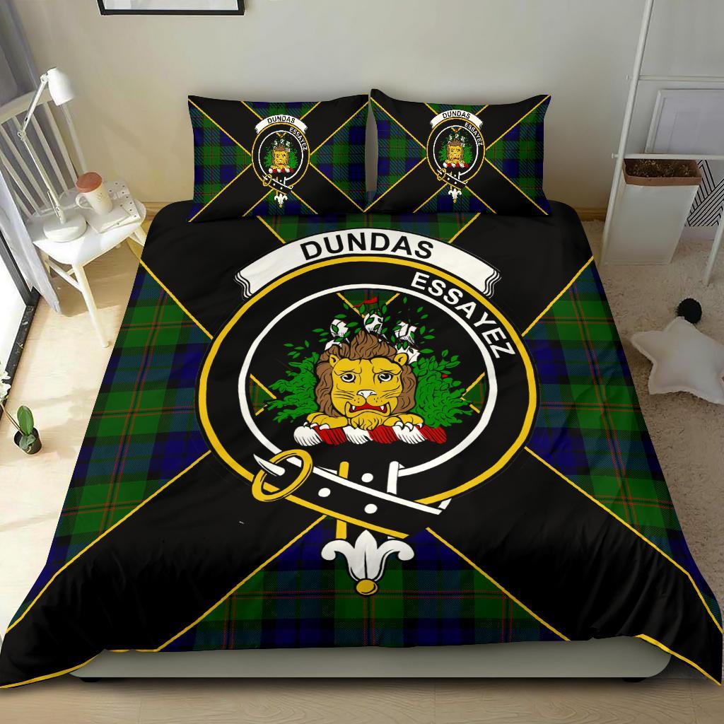 Dundas Tartan Crest Bedding Set - Luxury Style