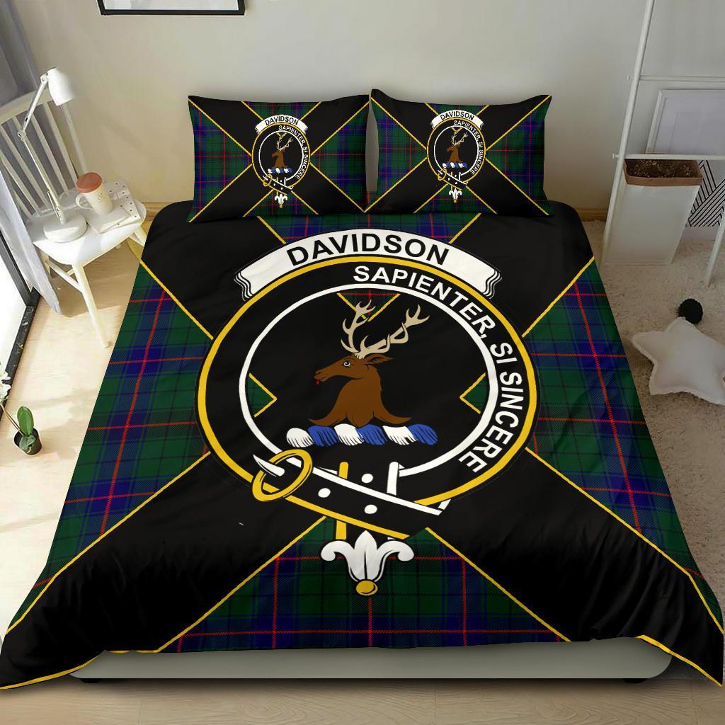 Davidson Tartan Crest Bedding Set - Luxury Style