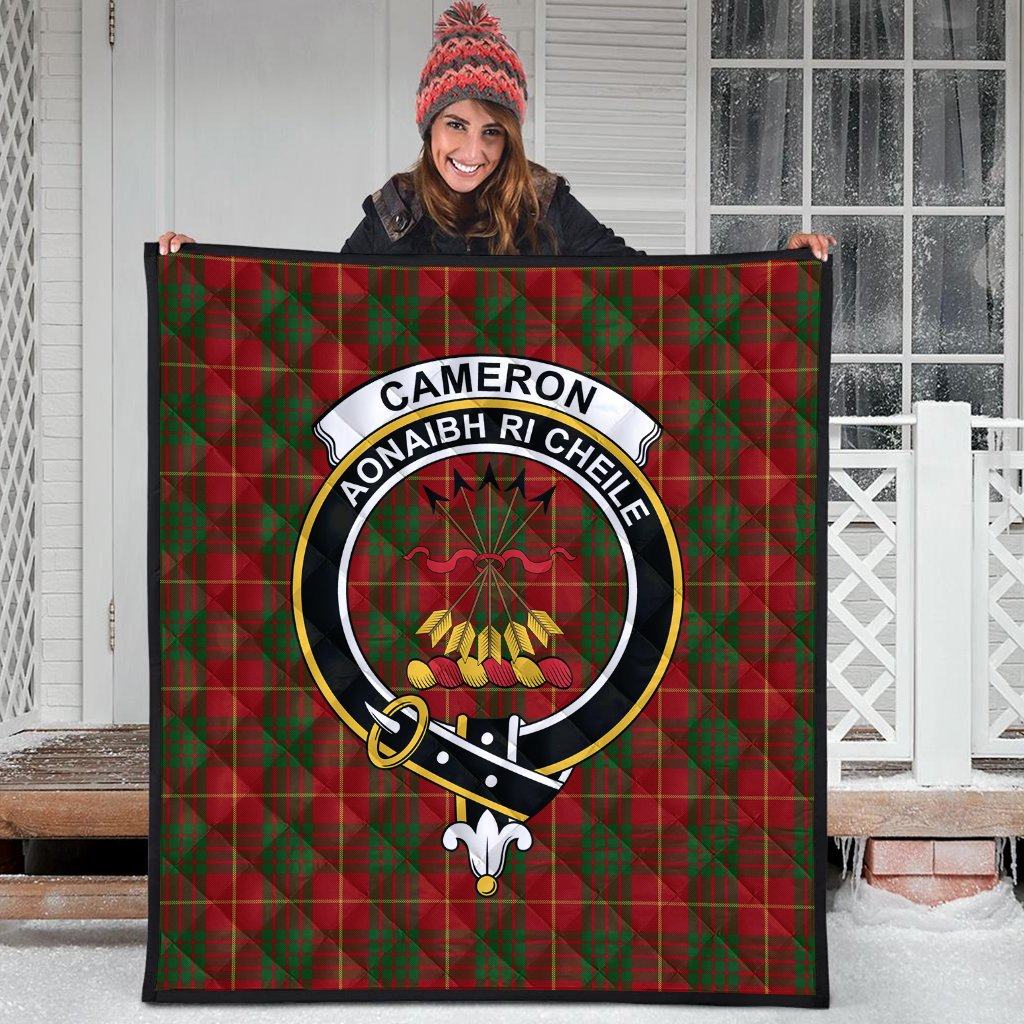 Cameron Tartan Crest Quilt