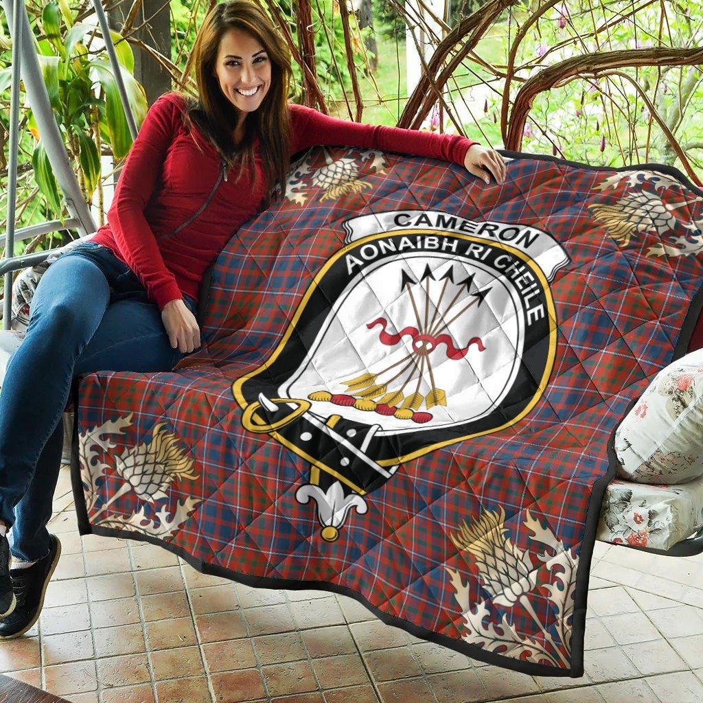 Cameron of Lochiel Ancient Tartan Crest Premium Quilt - Gold Thistle Style