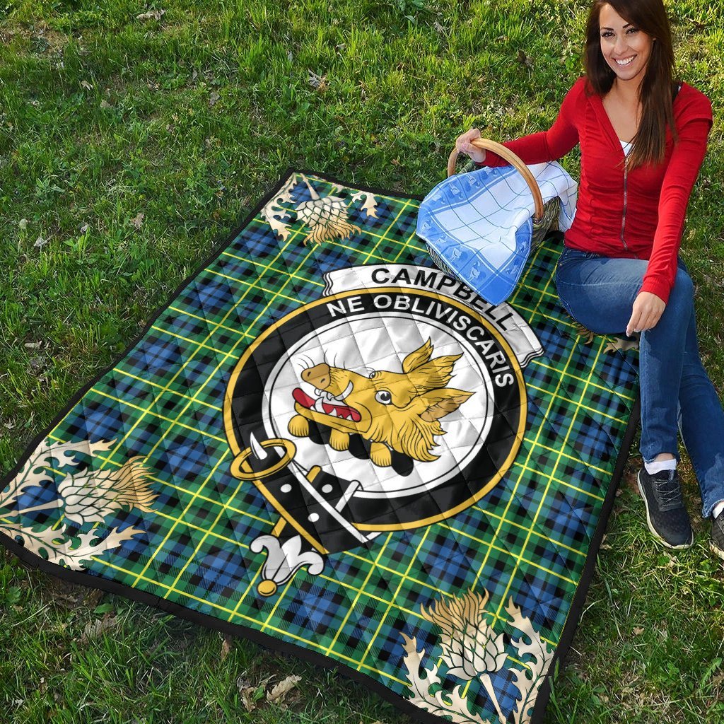 Campbell of Breadalbane Ancient Tartan Crest Premium Quilt - Gold Thistle Style