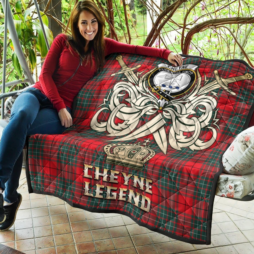 Cheyne Tartan Crest Legend Gold Royal Premium Quilt