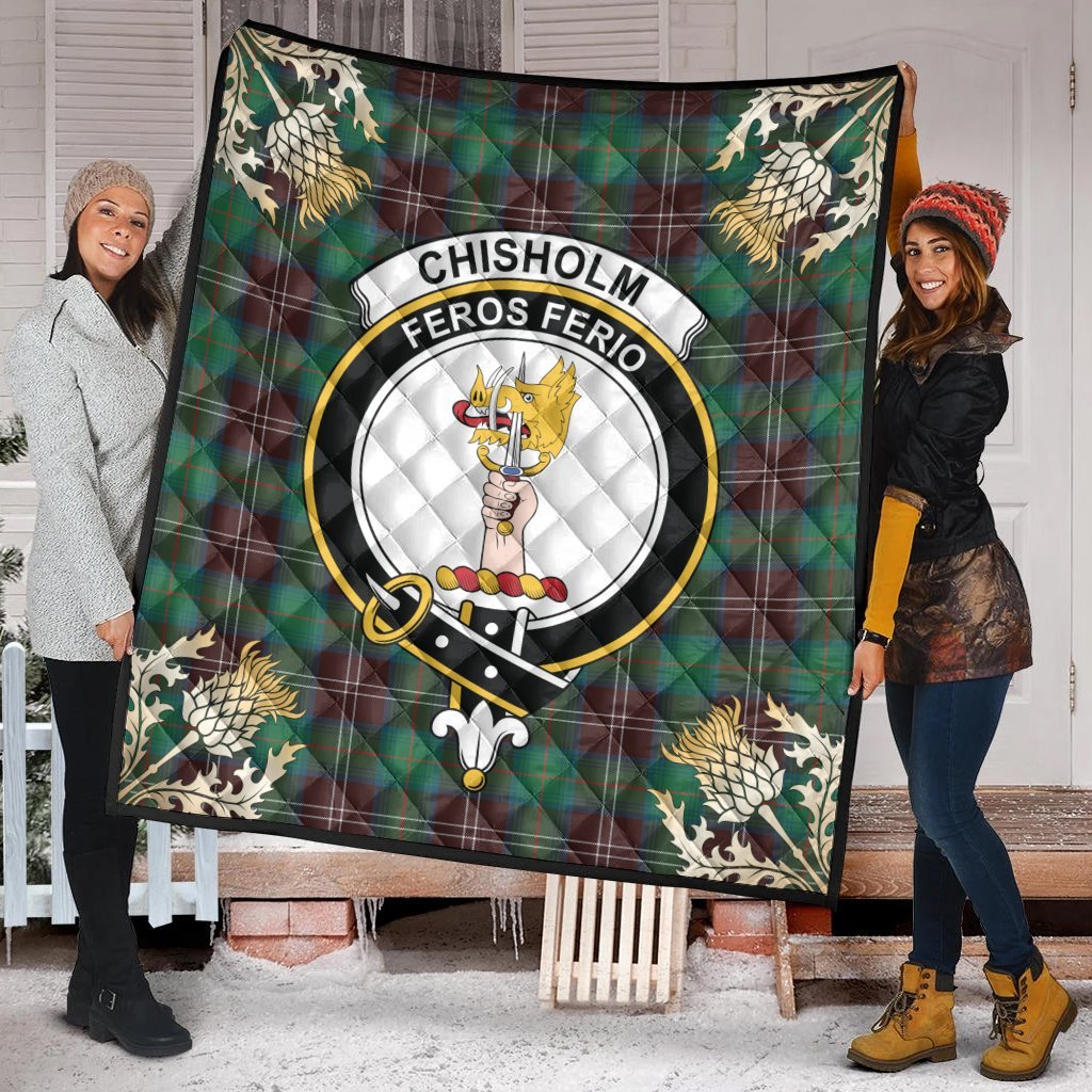 Chisholm Hunting Ancient Tartan Crest Premium Quilt - Gold Thistle Style