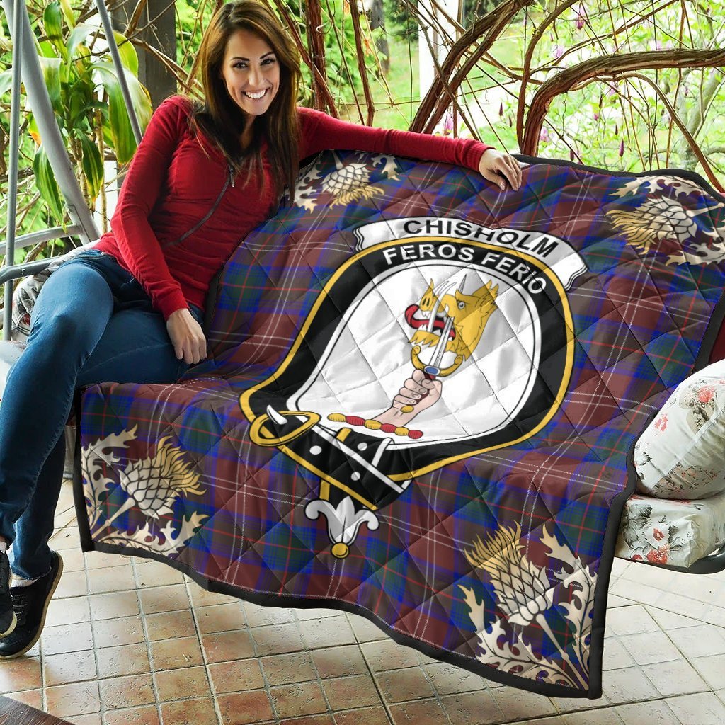 Chisholm Hunting Modern Tartan Crest Premium Quilt - Gold Thistle Style