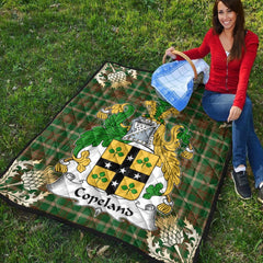 Copeland Tartan Crest Premium Quilt - Gold Thistle Style
