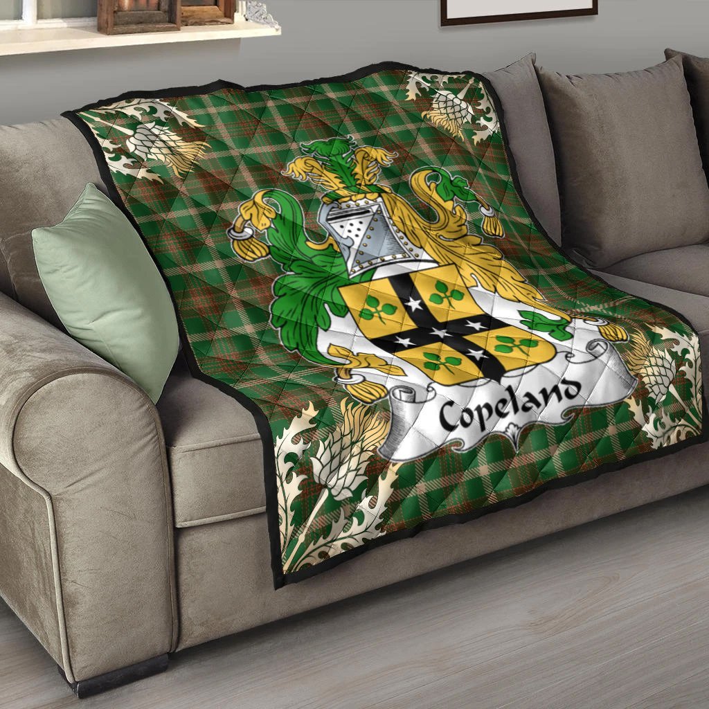 Copeland Tartan Crest Premium Quilt - Gold Thistle Style