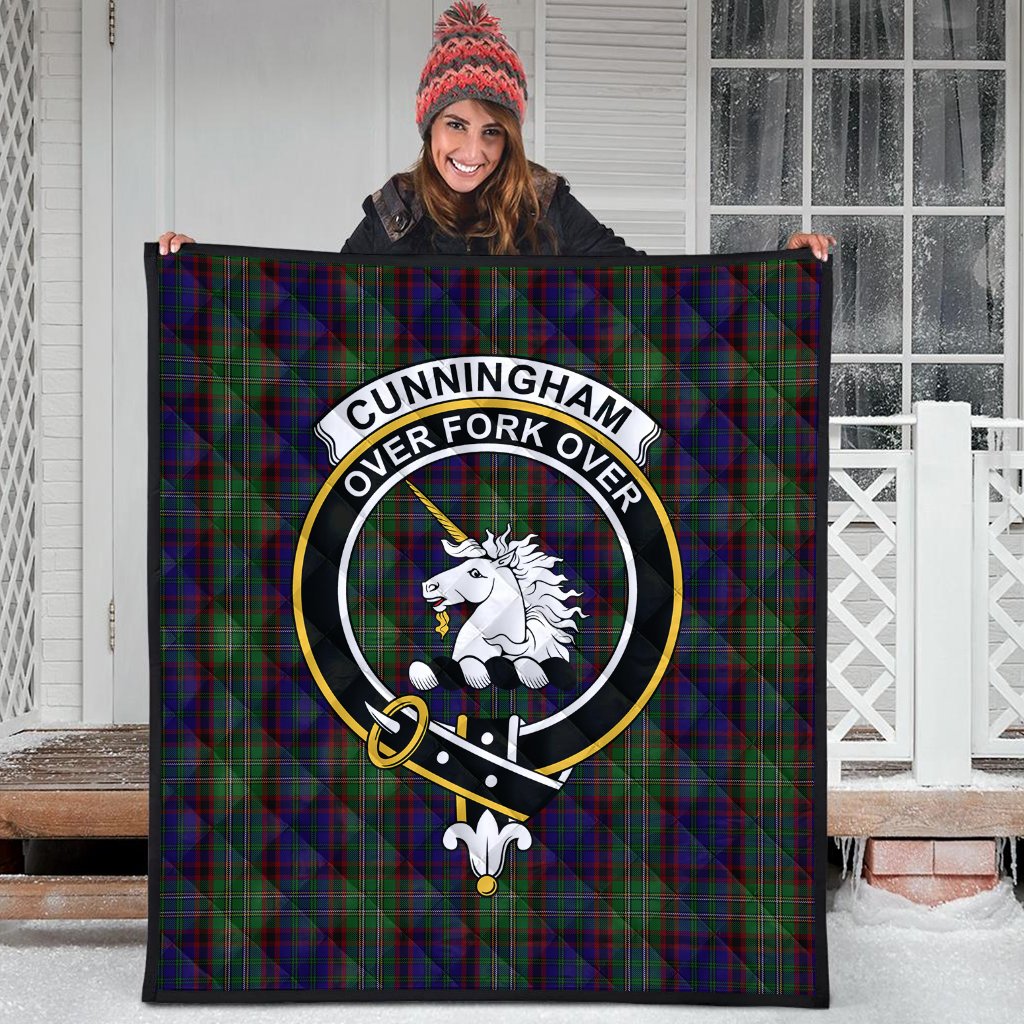 Cunningham Hunting Tartan Crest Quilt