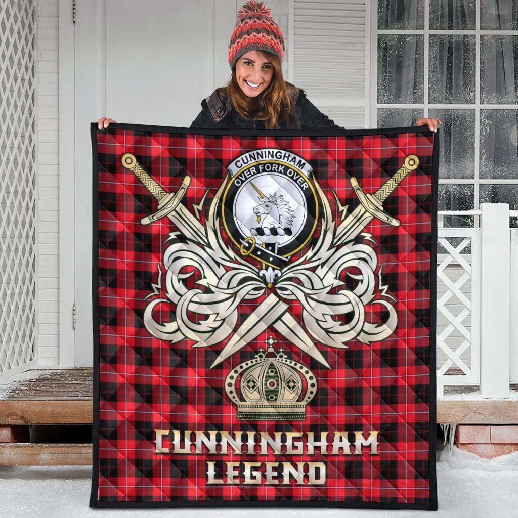 Cunningham Modern Tartan Crest Legend Gold Royal Premium Quilt