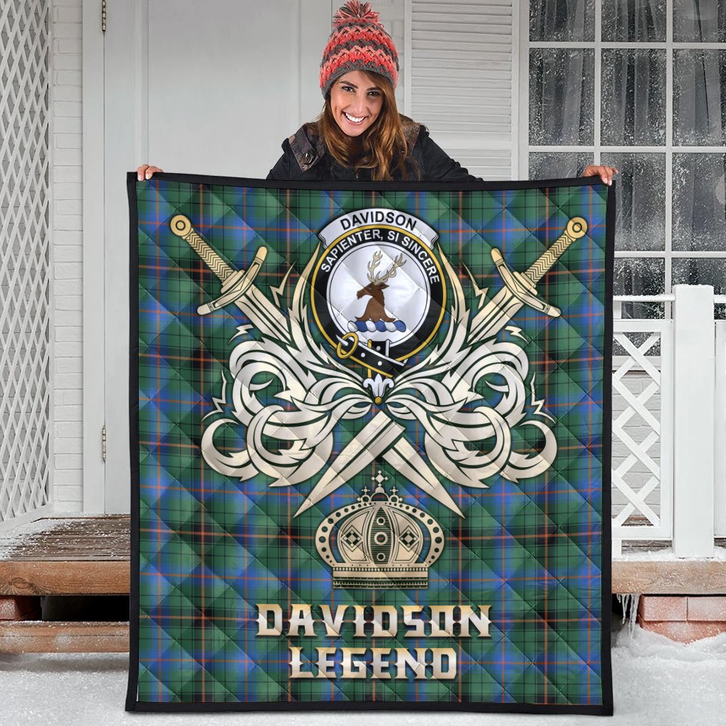 Davidson Ancient Tartan Crest Legend Gold Royal Premium Quilt