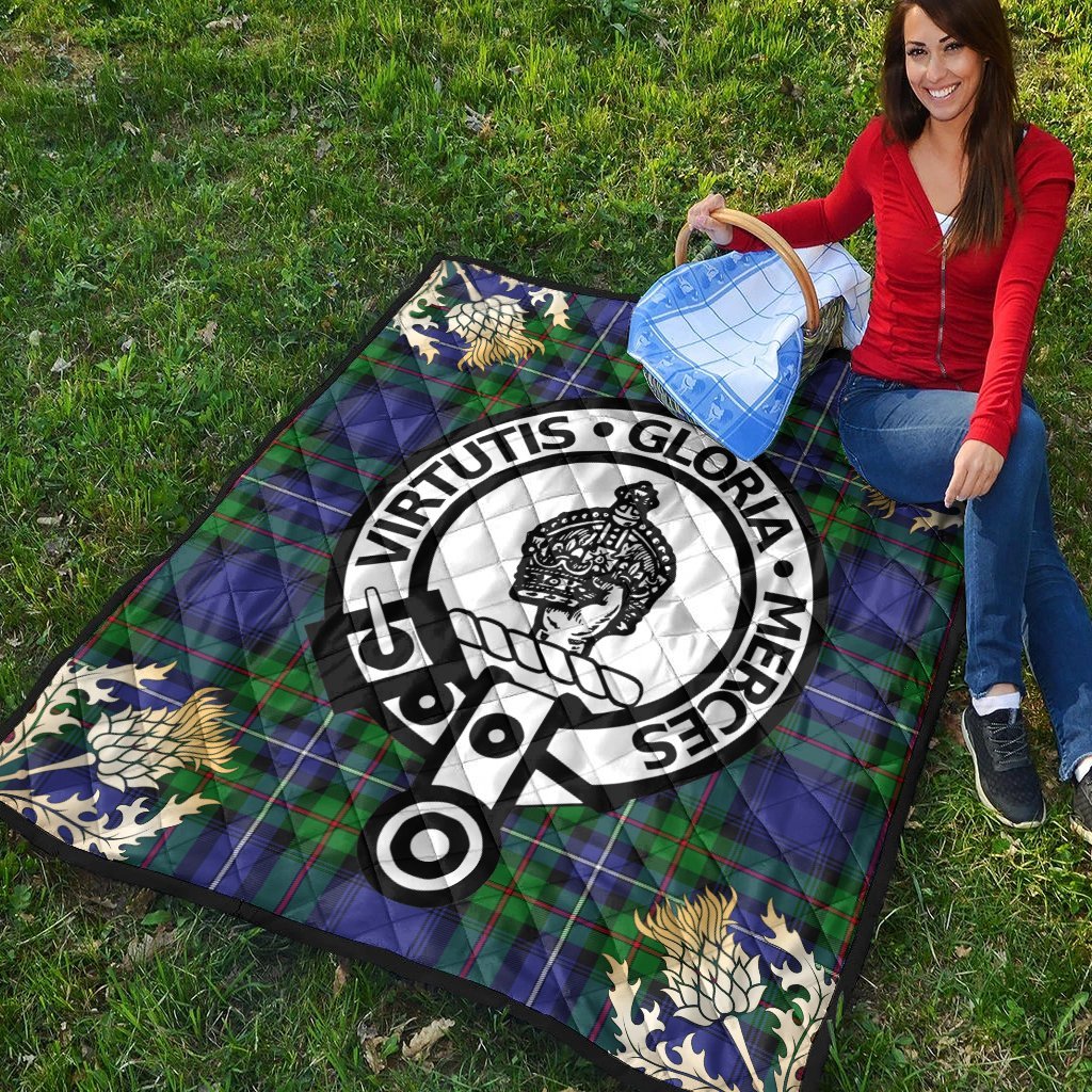 Donnachaidh Tartan Crest Premium Quilt - Gold Thistle Style