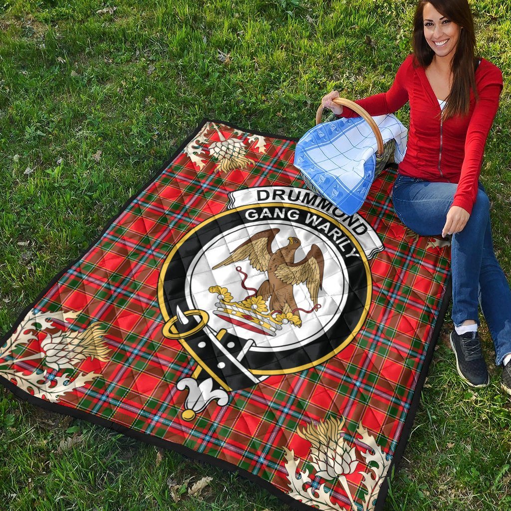 Drummond of Perth Tartan Crest Premium Quilt - Gold Thistle Style