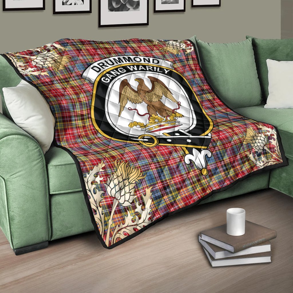 Drummond of Strathallan Tartan Crest Premium Quilt - Gold Thistle Style