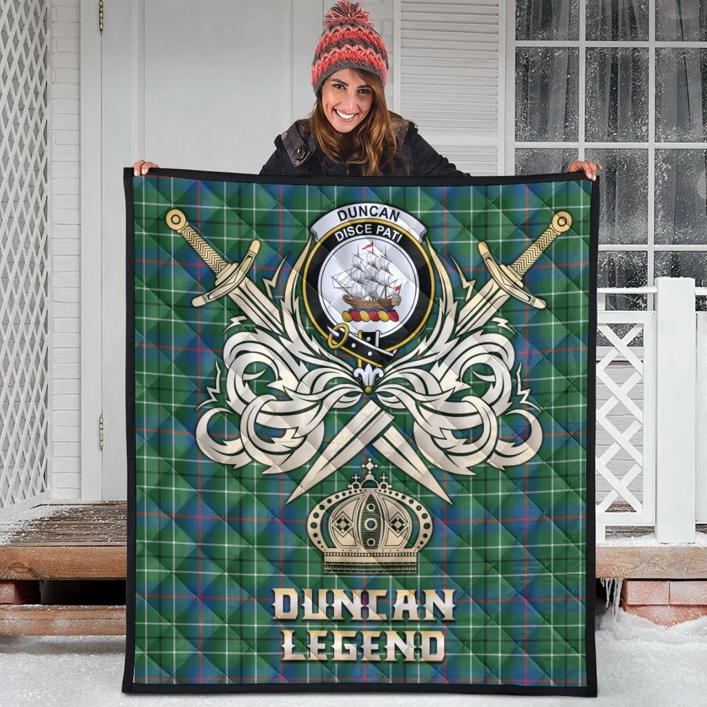 Duncan Ancient Tartan Crest Legend Gold Royal Premium Quilt