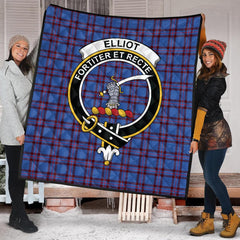 Elliot Modern Tartan Crest Quilt