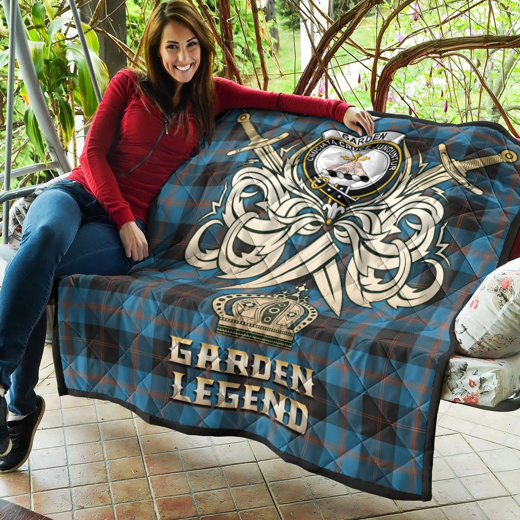 Garden Tartan Crest Legend Gold Royal Premium Quilt