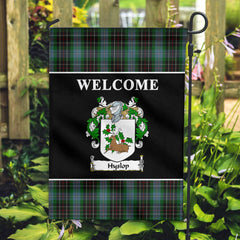 Hyslop Tartan Crest Black Garden Flag