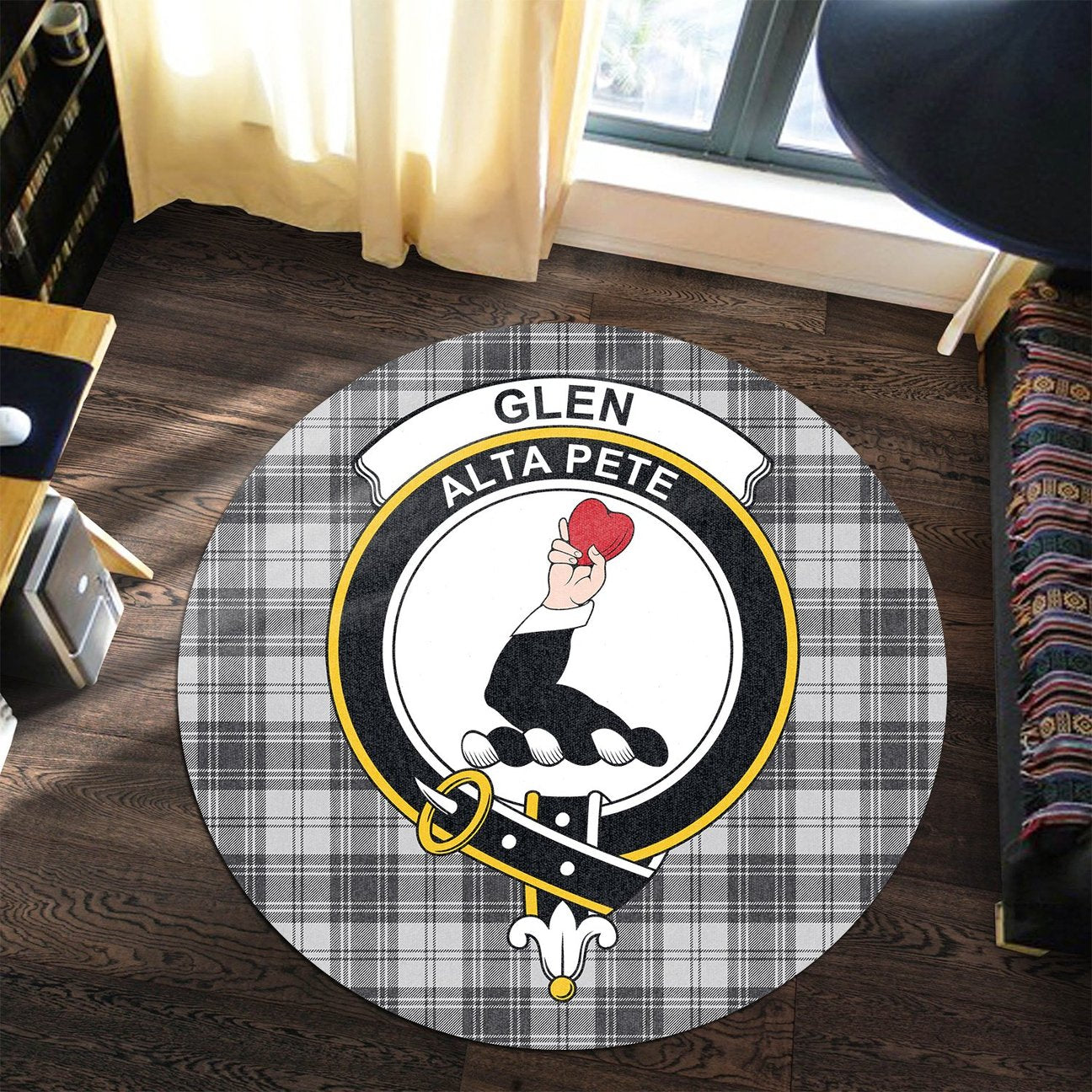 Glen Tartan Crest Round Rug