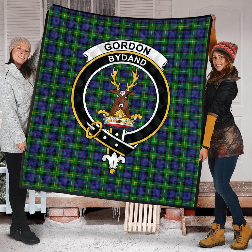 Gordon Modern Tartan Crest Quilt