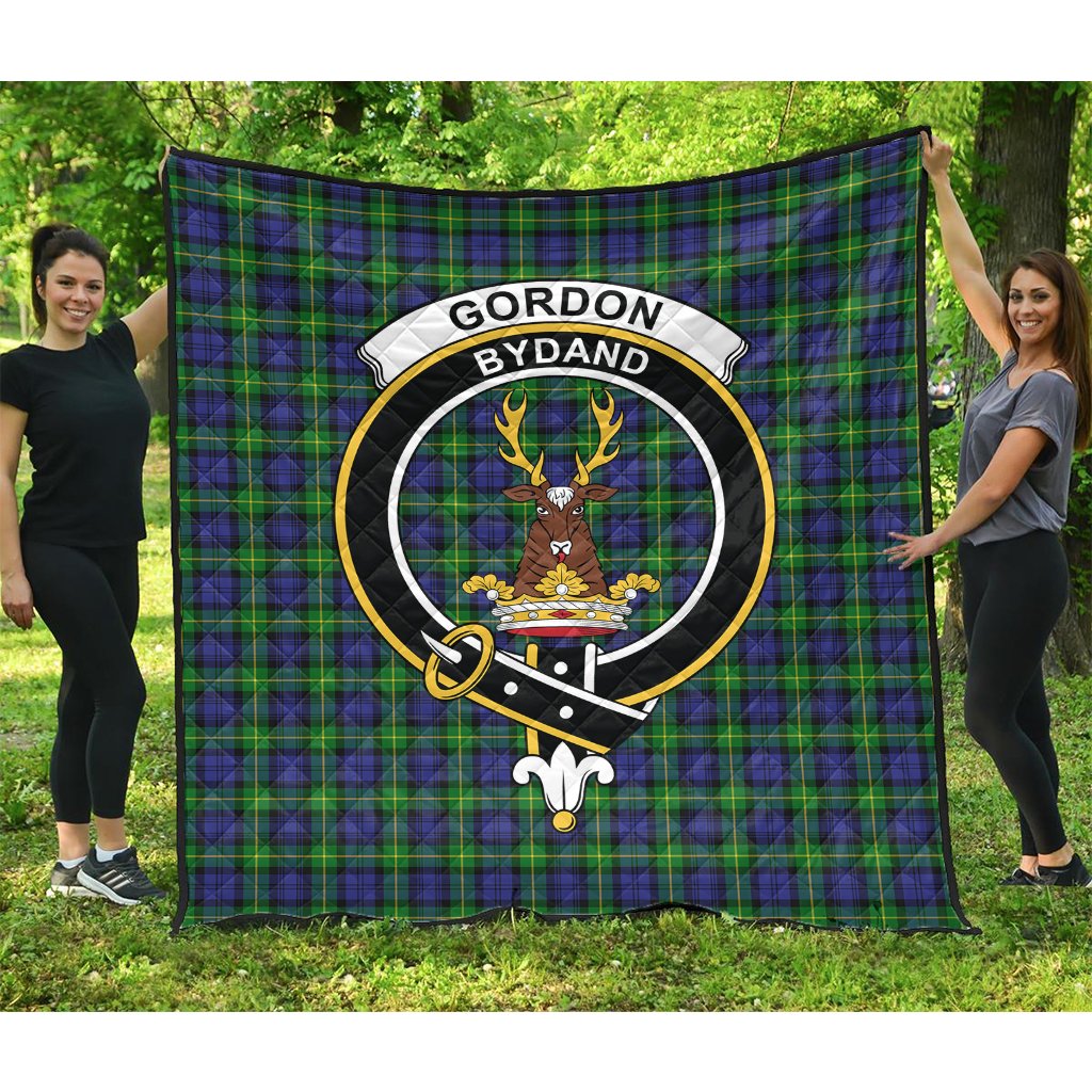 Gordon Modern Tartan Crest Quilt