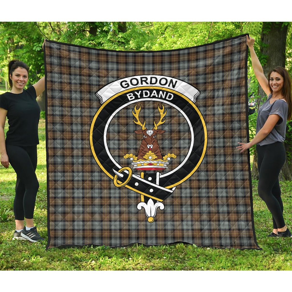 Gordon Weathered Tartan Crest Quilt