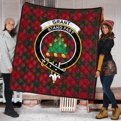 Grant (Vestiarium Scoticum) Tartan Crest Quilt