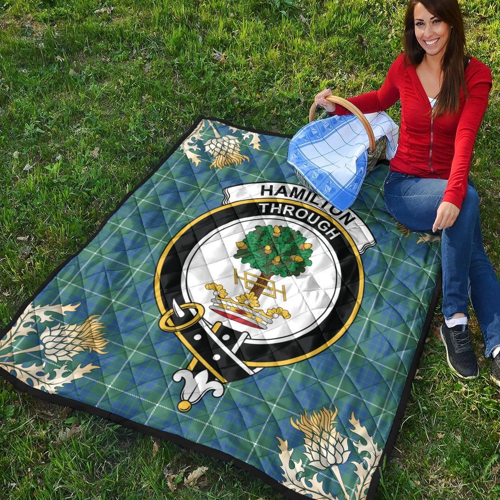 Hamilton Hunting Ancient Tartan Crest Premium Quilt - Gold Thistle Style
