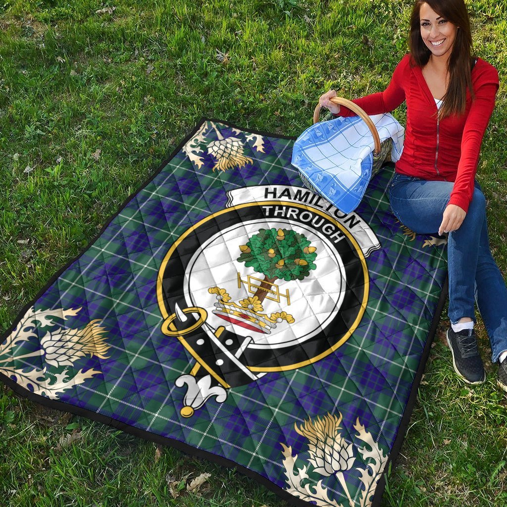 Hamilton Hunting Modern Tartan Crest Premium Quilt - Gold Thistle Style